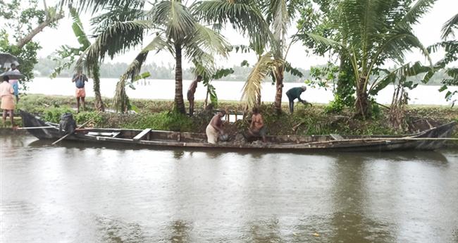 മന്ത്രിതല നിർദേശമുണ്ടായിട്ടും അനക്കമില്ല; ബണ്ടു തകരുമെന്ന ഭീതിയിൽ കർഷകർ